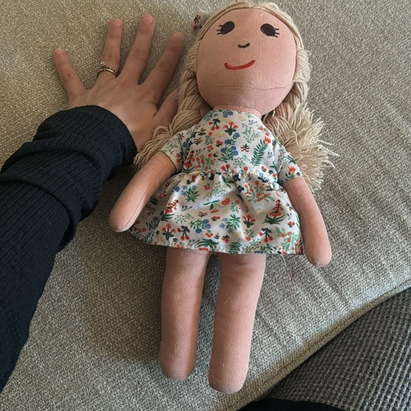 Grace Linen Doll From Ellie & Grace Bible Story Books So Loved Collection - Picture 6 of 6